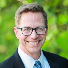 Chris Enyart's Instagram, Twitter & Facebook