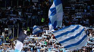 Profilo ufficiale della società sportiva lazio, vincitrice della supercoppa italiana 2019 🏆. Eight Lazio Ultras Banned From All Italian Stadiums Over Mussolini Flag