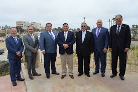 Toman Protesta Patronos de la UABC