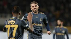 Чемпионат турции по футболу 2015/2016. Aleksandr Karavaev V Fenerbahche Nad Taktikoj Poka Ne Rabotaem Video Footboom