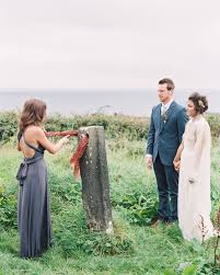 On The Aran Islands Of Ireland The Celtic Sundial Ceremony Remains To This Day An Integral Part Of A Wedding Ceremony Unity Wedding Rituals Wedding Ceremony