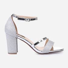 We did not find results for: Sandales A Talons Argentees Scintillantes Avec Brides Vernies