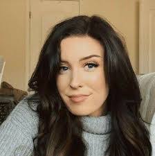 Janine Orr's Instagram, Twitter & Facebook