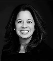 Lisa Leveque's Instagram, Twitter & Facebook