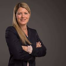 Daniela Kogler Senior Beraterin Privatkunden Deutsche Bank Privat Und Geschaftskunden Ag Xing