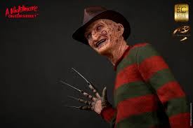 Freddy krueger (/ ˈ k r uː ɡ ər /) is a fictional character in the a nightmare on elm street film series.he first appeared in wes craven's a nightmare on elm street (1984) as the spirit of a serial killer who uses a gloved hand with razors to kill his victims in their dreams, causing their deaths in the real world as well. Cinemaquette S Infinity Hell Freddy Krueger Statue Is Limited To 499 Pieces Worldwide Bloody Disgusting