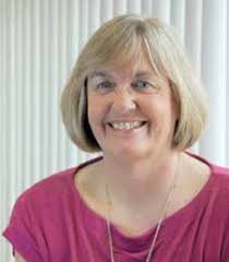 Highland Family Medicine Cuts Ribbon