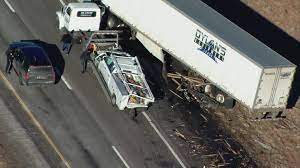 The latest news, weather and traffic from across the gta. I 40 West Of Albuquerque Reopens Following Semi Truck Crashes Krqe News 13