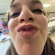 Tanner Downing🎸 (@pix1emeat)