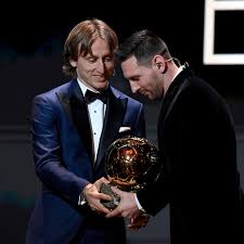 🔔turn on notifications to never miss an upload!🔔by: Fc Barcelona Thank Luka Modric For Ballon D Or Gesture Barca Blaugranes