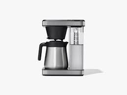 The kalita wave 185 dripper's signature wavy filters maintain temperature by insulating the pour from the cone's walls and ensure an even flow of. Oxo 8 Cup Coffee Maker Review Brews 8 Great Cups Or Just 1 Wired