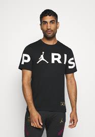 Germain (also known by the alias of paulina gillis) is a canadian actress. Nike Performance Paris St Germain Wordmark Tee Print T Shirt Black Zalando Ie