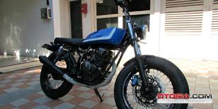 Kata orang tua sih, tentang mengendarai motor honda cb membuat kita mengerti tentang arti sebuah. Yamaha Scorpio Bergaya Motor Jadul Otosia Com