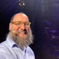 Menachem Wolf (@menachemwolf)