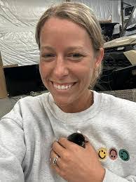 Christina Noyes's Instagram, Twitter & Facebook