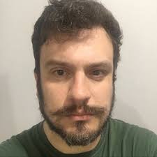 O facto de o nome completo de Ralph Fiennes ser Ralph Nathaniel  Twisleton-Wykeham-Fiennes sempre me encantou. Ele é meu paciente inglês de  verdade.