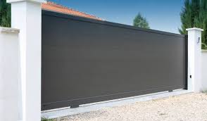 Tendance Et Actuel Portail Alu Mahe Lames 250 X 25mm Version Coulissante Realisation Sur Mesure Mahe Co Portail Coulissant Portail Alu Galeries De Photos