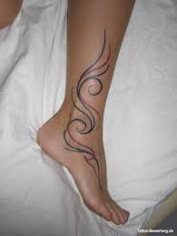 Weitere ideen zu fußknöchel tattoo, tätowierungen, tattoo ideen. Beste Tattoos Am Fuss Und Am Knochel Tattoo Bewertung De Lass Deine Tattoos Bewerten