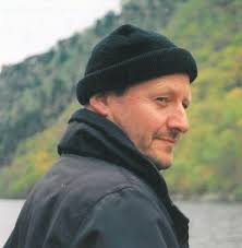 Can the net harness a bunch of volunteers to help bring books in the public domain to life through podcasting? Christophe De Ponfilly Babelio