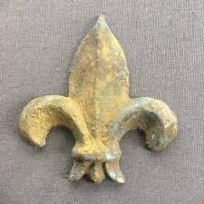 It ages the brass without giving it the overall brownish patina, but does dull the brightness and tone down the. How To Patina 8 Easy Ways With Household Chemicals Try It At Home