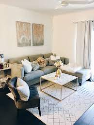 A mixture of black and straw creates elegance and is great to be used in the living room. Pin On Home Decor