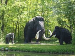 Crea, grazie alla bioingegneria, dinosauri che pensano, sentono e reagiscono in modo intelligente all'ambiente che li circonda e affronta le minacce rappresentate da spie. Jurassic World In Italia 10 Luoghi Dove Incontrare I Dinosauri