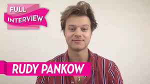 On may 17, nikki glaser also hosted an event titled mtv movie & tv awards: Outer Banks Rudy Pankow Dishes On Jj S Romantic Side Life In Quarantine And More Full Interview Youtube