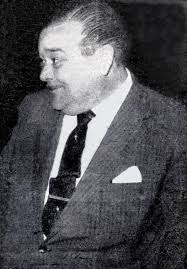 A Rádio Farroupilha influenciou a paixão dos torcedores gremistas e  colorados nas décadas de 50/60 com o quadro humorístico da dupla Pinguinho  e Walter Broda. O Internacional representado pelo "mais popular, urbano,