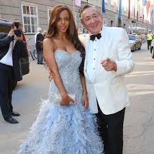 Dass sie nicht mit ihren reizen geizt, ist bekannt. Bahati Venus Richard Lugners Ex Kolibri Ist Schwanger Gala De
