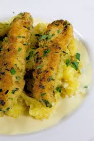 Selbstgemachte Fischstabchen Mit Senfsauce Kartoffelstampf Rezept Senfsauce Fischstabchen Lebensmittel Essen