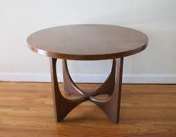 Here we have everything you need. Broyhill Brasilia Round Table 1 Broyhill Side And End Tables Broyhill Brasilia