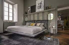 Scegliere la testiera per la camera matrimoniale è una decisione di estrema può essere personalizzata e integrata con comode mensole e spazi portaoggetti per riporre libri e lampade da notte. Pin Em Inspirations For My Home