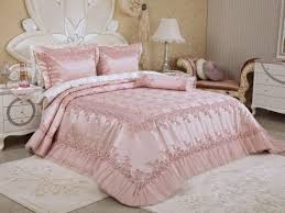 En Guzel 2015 Vinaldi Yatak Ortusu Modelleri Home Bedroom Bedroom Bed