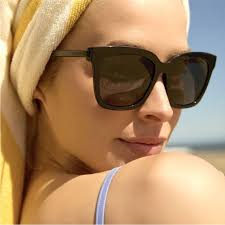 DIFF Bella Black Oversized Sunglasses EUC, MSRP $128