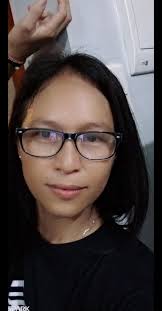 Age** I often wonder why people are so concerned with age. The other day I  heard about a lady who didn`t want to attend a TV show because she had  wrinkles and