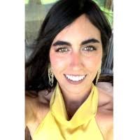 300+ perfiles de «Leandra»