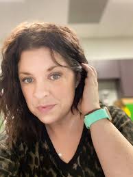 Eyeshadow application tips and tricks