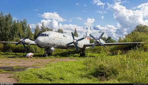 At this time, the ussr decided that it would be of use to produce a significantly larger airliner than its current offerings, similar to the projects that were in the pipeline in western europe (airbus a300) and the us (boeing 747). 71 Ilyushin Il 38 May Russia Navy Komradalexey Jetphotos