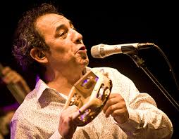 Daniel Y Los Iván Casas Projekty :: Photos, videos, logos, illustrations  and branding :: Behance