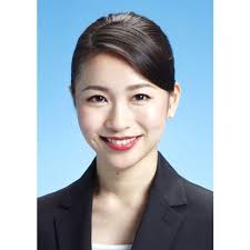 就活女子の 前髪問題 を解決 好印象を与える前髪の作り方 marble マーブル 就活 ヘア 就活 髪型 就活メイク