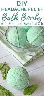 Headache Bath Bomb With Soothing Essential Oils Recettes De Poudre Effervescente Diy Bombes De Bain Huile Essentielle Menthe Poivree