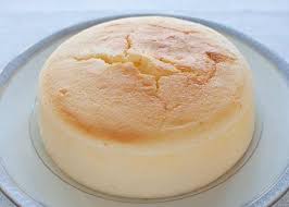Adonan 1, 350 gram cream cheese, 120 ml susu cair, 60 gram butter, 50 gram tepung terigu (saya segitiga biru), 50 gram tepung maizena, 3 kuning telur, 1 telur utuh, adonan 2, 5 putih telur, 100 gram gula halus, 1/4 sdt cream of tar tar. Japanese Cheesecake Cotton Cheesecake Recipetin Japan
