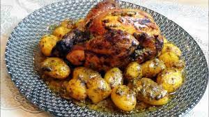 Poulet Au Four A La Moutarde Et Ses Pommes De Terre Youtube Poulet Au Four Recette Poulet Poulet