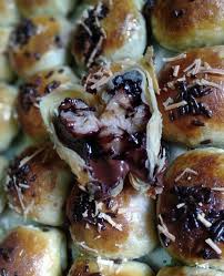 More images for gambar bolen pisang » Bolen Pisang Lumer Makanan Minuman Kue Kue Di Carousell