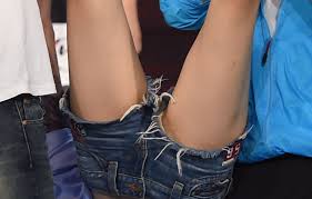 明星生图长期网址sc8.life on X: 倪虹洁现场走光露内脚底超短热裤L足游戏无删多角度1157张取~t.copD7WzDdkng  t.coagJPWd0fMN  X