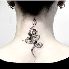 Piercings And Tattoos Back Of The Neck Nape Snake And Rose Tattoo Tattoos For Women Beautiful Tattoos Cute Tattoos