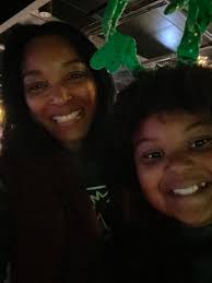 𝑭𝒂𝒚𝒆𝒕𝒕𝒆𝒗𝒊𝒍𝒍𝒆 𝑯𝒐𝒍𝒊𝒅𝒂𝒚 𝑳𝒊𝒈𝒉𝒕𝒔,...