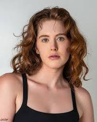 Lynn Hough's Instagram, Twitter & Facebook