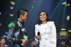 Lirik hael husaini dan dayang nurfaizah haram ajl33. Haram Tampil Kelainan Lagu Lain Klise Masih Terikut Acuan 90 An Azmeer Hiburan Mstar