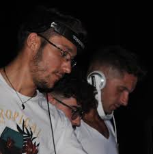 Vendo sensore iat centralina per cfmoto 650. L'avevo presa ma mai montata.  Infatti vendo come nuova. Molti del gruppo la usano e migliora molto  l'erogazione del motore ma soprattutto dovrebbe scaldare meno.